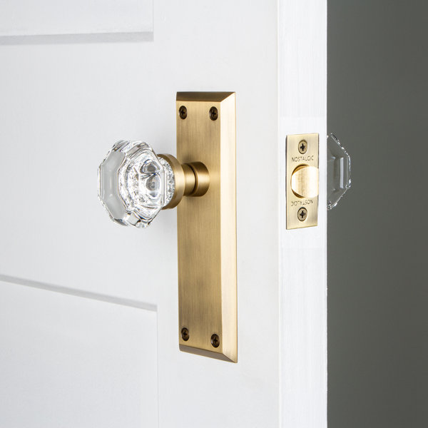 New York Plate with Waldorf Door Knob